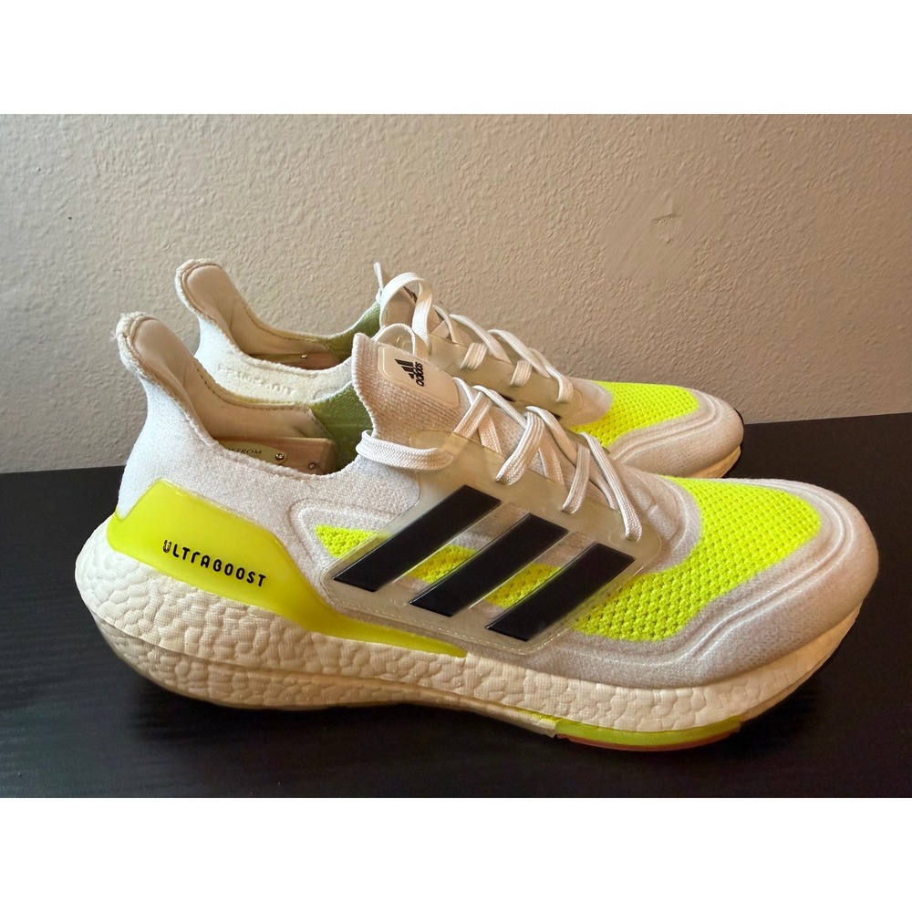 Adidas Ultraboost 21 Mens Size 11.5 White Solar Yellow Running Shoes FY0377